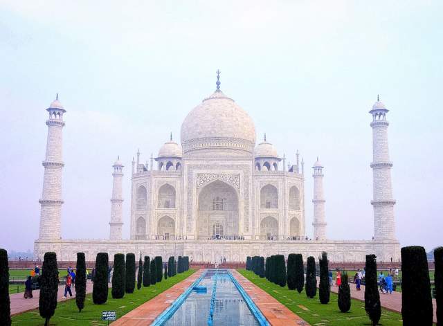 Golden Triangle and Beyond: The Timeless Wonders of Agra